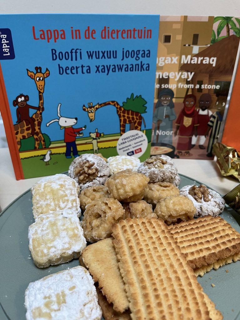 Meertalige kinderboeken en koekjes